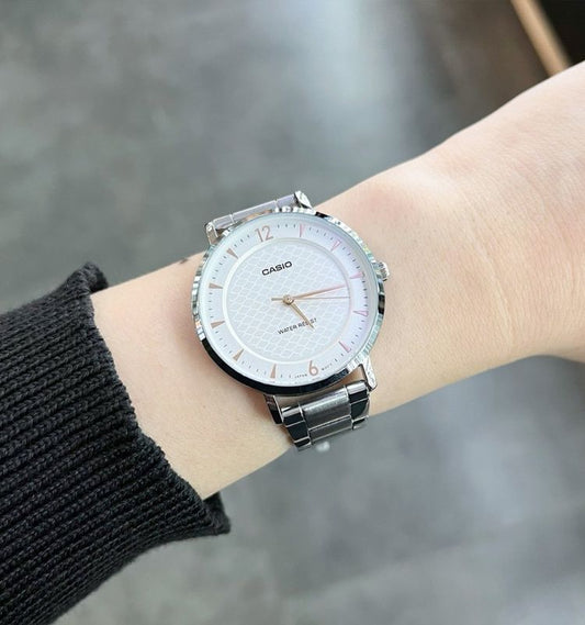 CASIO LTP-VT04D-7ADF