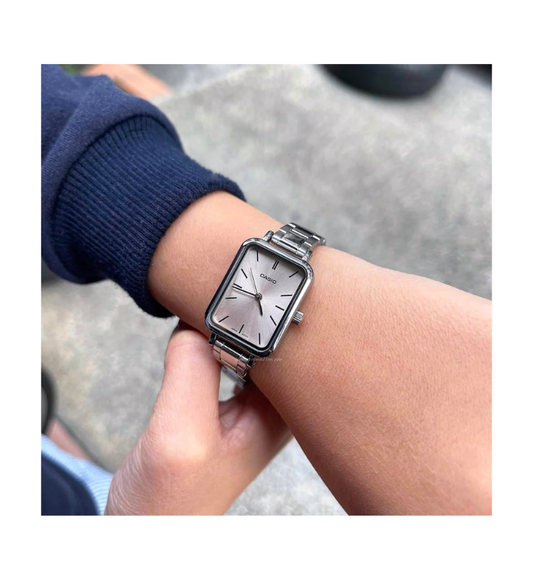 CASIO LTP-V009D-4EUDF